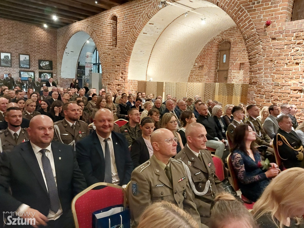80-lecie Administracji Wojskowej i Święto Terenowych Organów Wykonawczych MON w murach zamku
