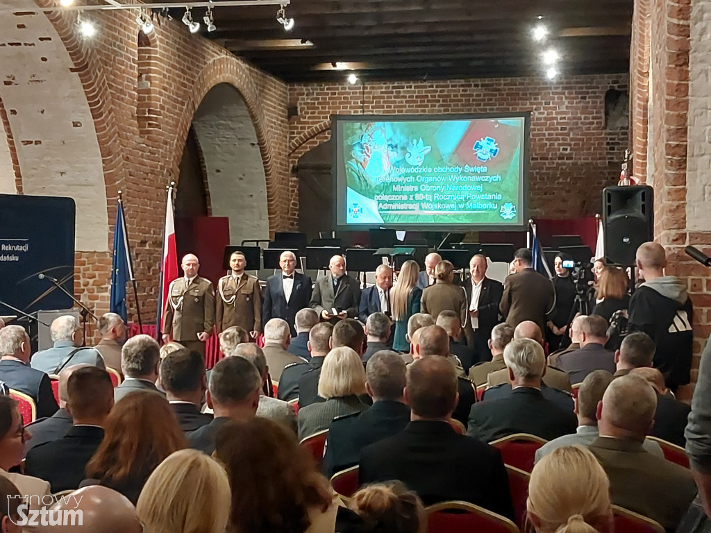 80-lecie Administracji Wojskowej i Święto Terenowych Organów Wykonawczych MON w murach zamku