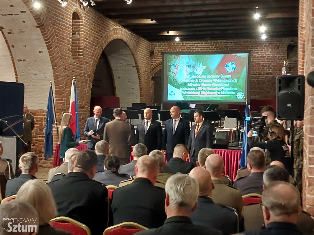 80-lecie Administracji Wojskowej i Święto Terenowych Organów Wykonawczych MON w murach zamku