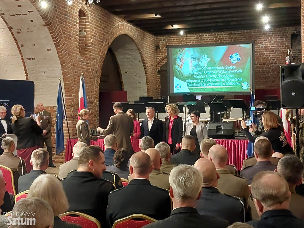 80-lecie Administracji Wojskowej i Święto Terenowych Organów Wykonawczych MON w murach zamku