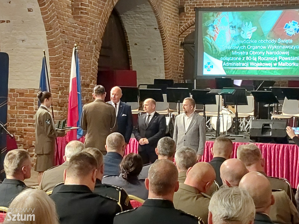 80-lecie Administracji Wojskowej i Święto Terenowych Organów Wykonawczych MON w murach zamku