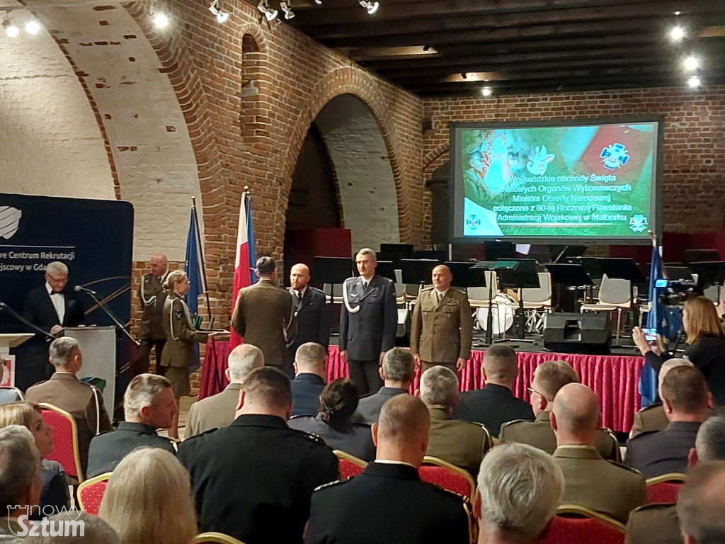 80-lecie Administracji Wojskowej i Święto Terenowych Organów Wykonawczych MON w murach zamku