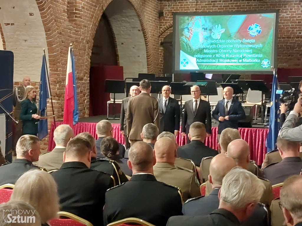 80-lecie Administracji Wojskowej i Święto Terenowych Organów Wykonawczych MON w murach zamku