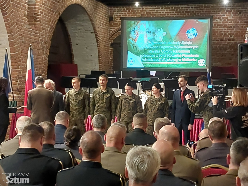 80-lecie Administracji Wojskowej i Święto Terenowych Organów Wykonawczych MON w murach zamku