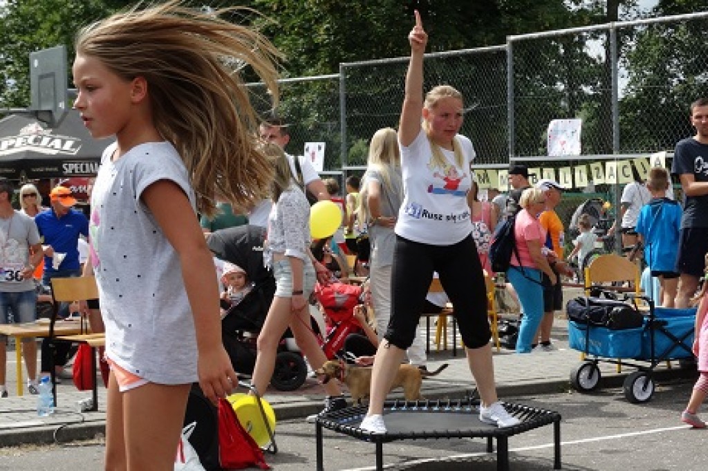 Mieszkańcy niosą pomoc