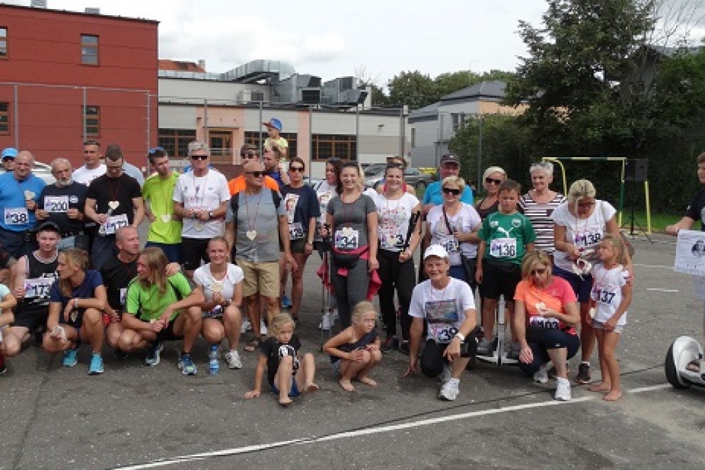 Mieszkańcy niosą pomoc