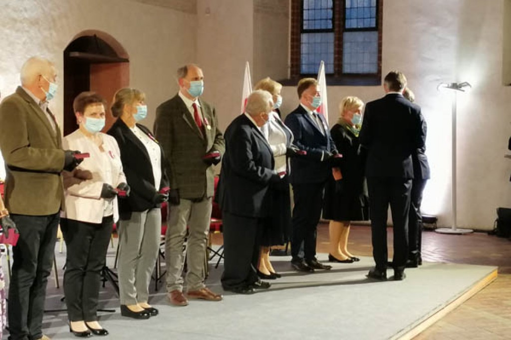 60-lecie Muzeum Zamkowego w Malborku





Uroczystość jubileuszowa z udziałem przedstawicieli władz państwowych i samorządowych, Dyrektorów Muzeów Państwowych, wielkim mistrzem oraz orkiestrą kameralną Polskiego Radia pod dyrekcją Agnieszki Duczmal.