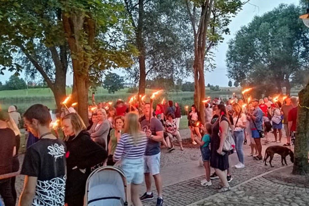 XII Turniej Rycerski za nami






Mieszkańcy oraz turyści znów mogli bliżej poznać zwyczaje, oraz walki rycerskie.

08.08.2021







 
 
 
 
 
 
 
 
 
 
 
 
 
 
 
 
 
 
 
 
 
 
 





   
    
        NASTĘ