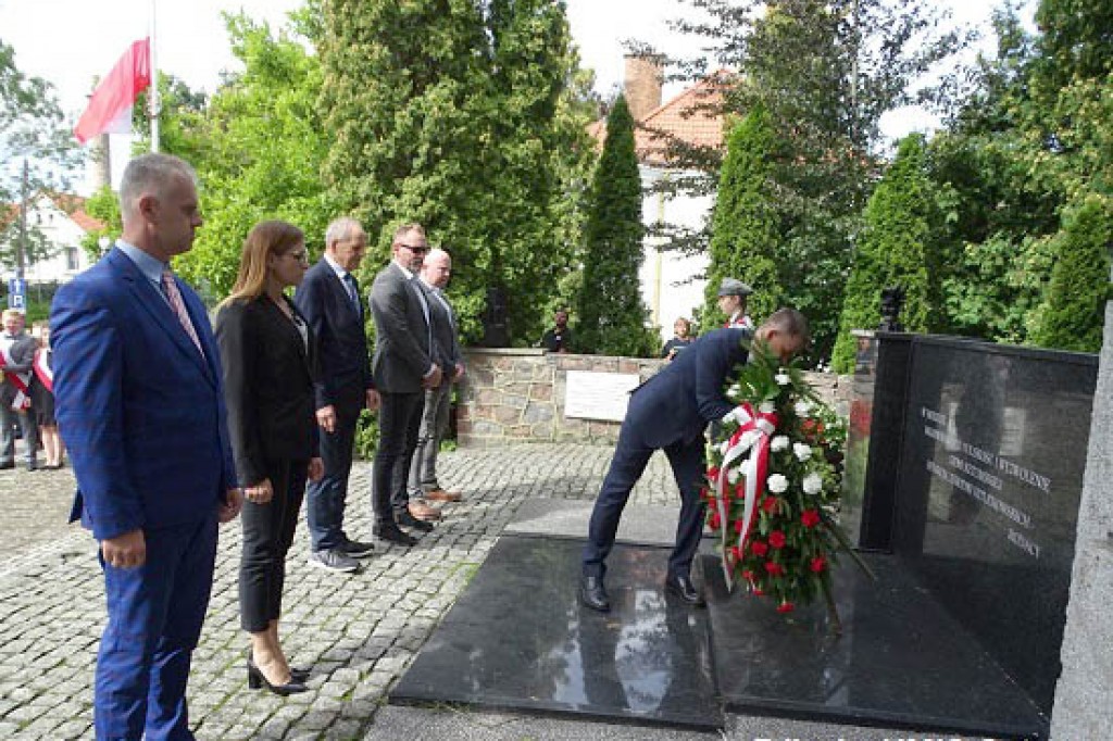 82 rocznica wybuchu II wojny światowej






Mieszkańcy Sztumu oddali cześć bohaterskim żołnierzom września. 
01.09.2021







 
 
 
 
 
 
 
 
 
 
 
 
 
 
 
 



   
    
        NASTĘPNA >


  


  W 82 rocznic