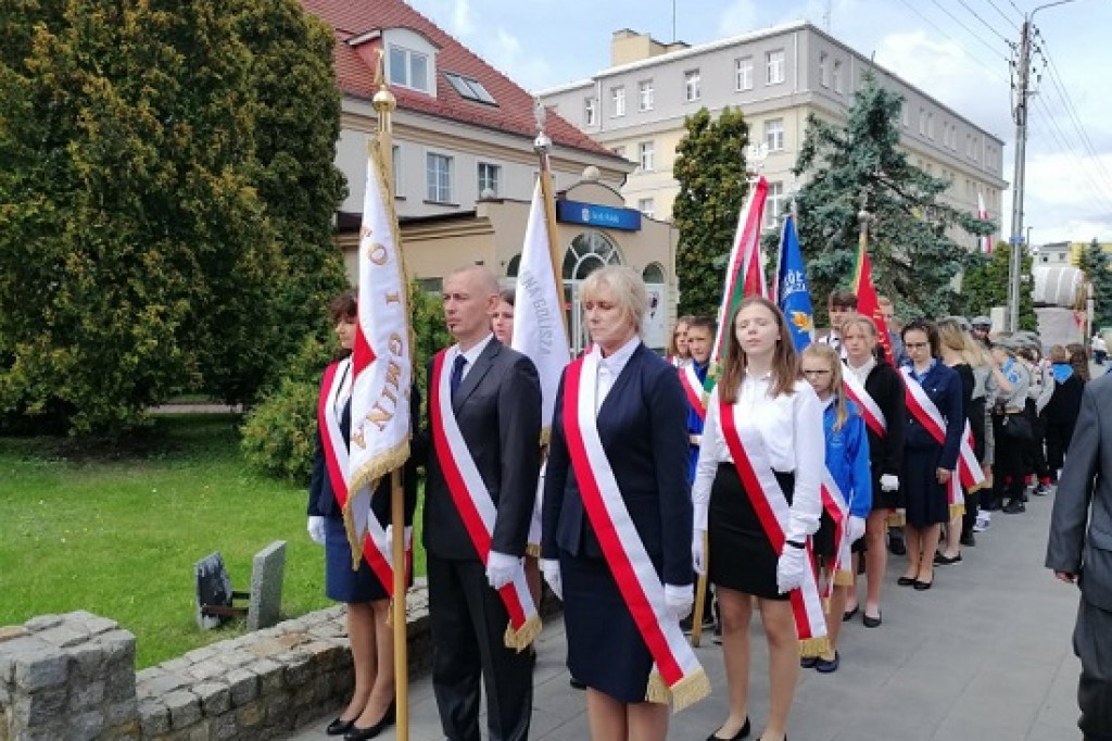 82 rocznica wybuchu II wojny światowej






Mieszkańcy Sztumu oddali cześć bohaterskim żołnierzom września. 
01.09.2021







 
 
 
 
 
 
 
 
 
 
 
 
 
 
 
 



   
    
        NASTĘPNA >


  


  W 82 rocznic