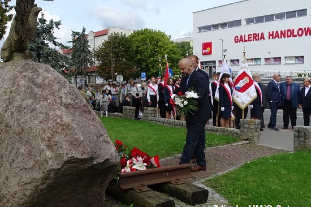 82 rocznica wybuchu II wojny światowej






Mieszkańcy Sztumu oddali cześć bohaterskim żołnierzom września. 
01.09.2021







 
 
 
 
 
 
 
 
 
 
 
 
 
 
 
 



   
    
        NASTĘPNA >


  


  W 82 rocznic