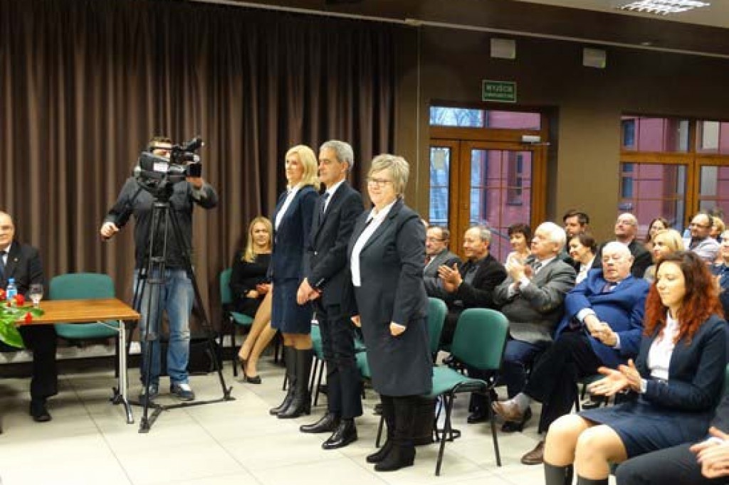 Radni przyjęli uchwałę o ustanowieniu sztandaru.