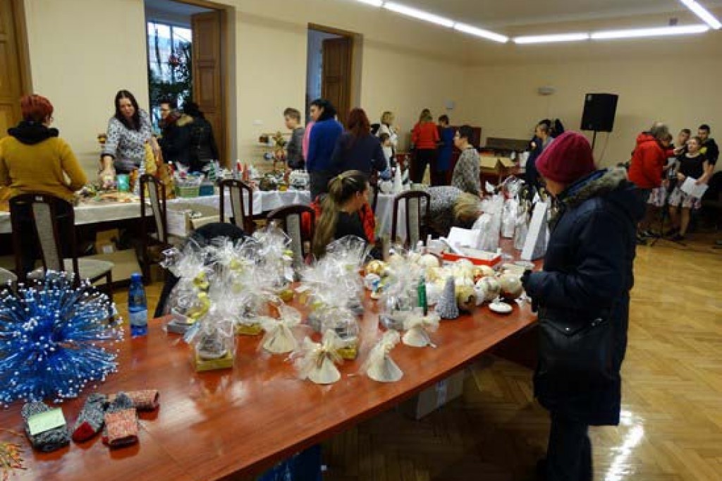 Kiermasz świąteczny.