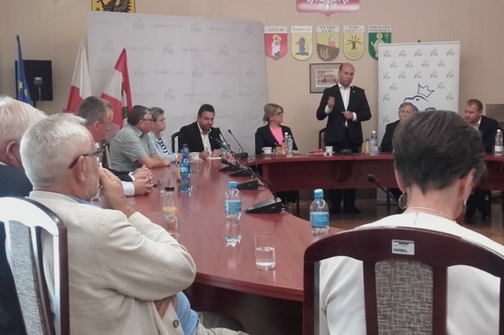 Wiceminister spotkał się z mieszkańcami Sztumu