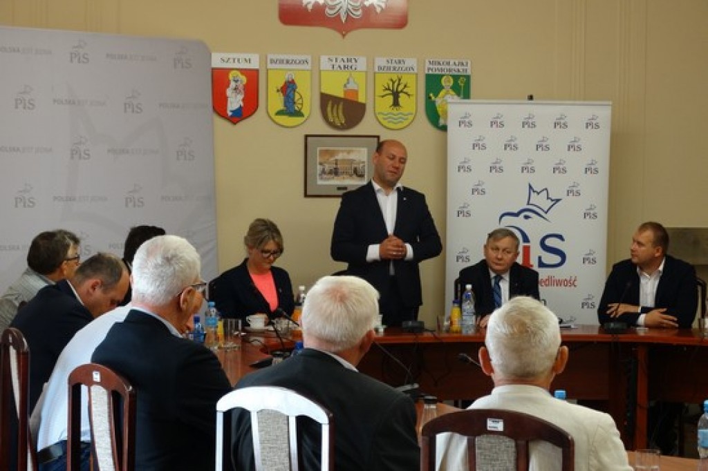 Wiceminister spotkał się z mieszkańcami Sztumu