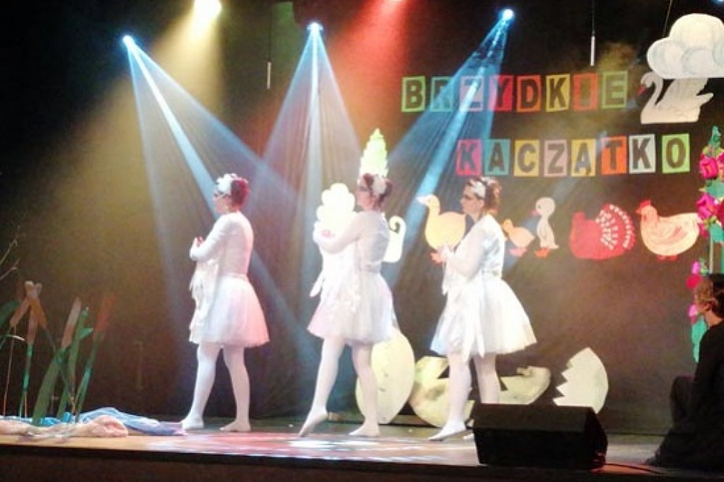 Brzydkie kaczątko na scenie sztumskiego Kino-Teatru