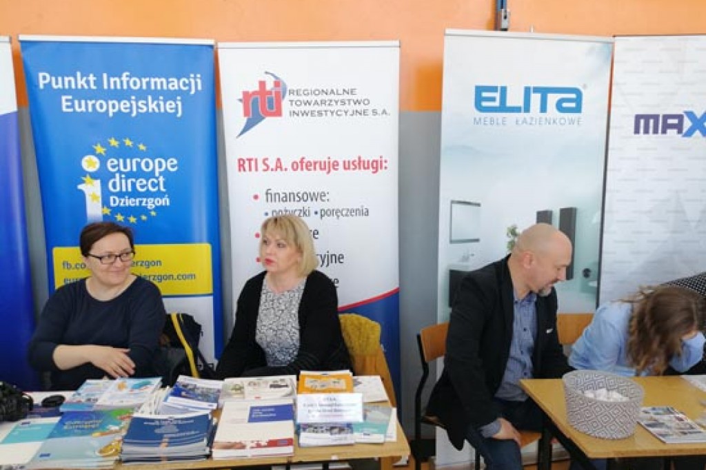 V Powiatowe Targi Edukacji i Pracy
