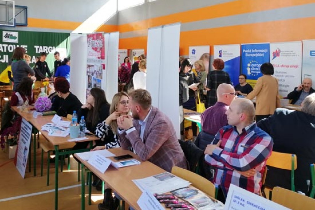 V Powiatowe Targi Edukacji i Pracy