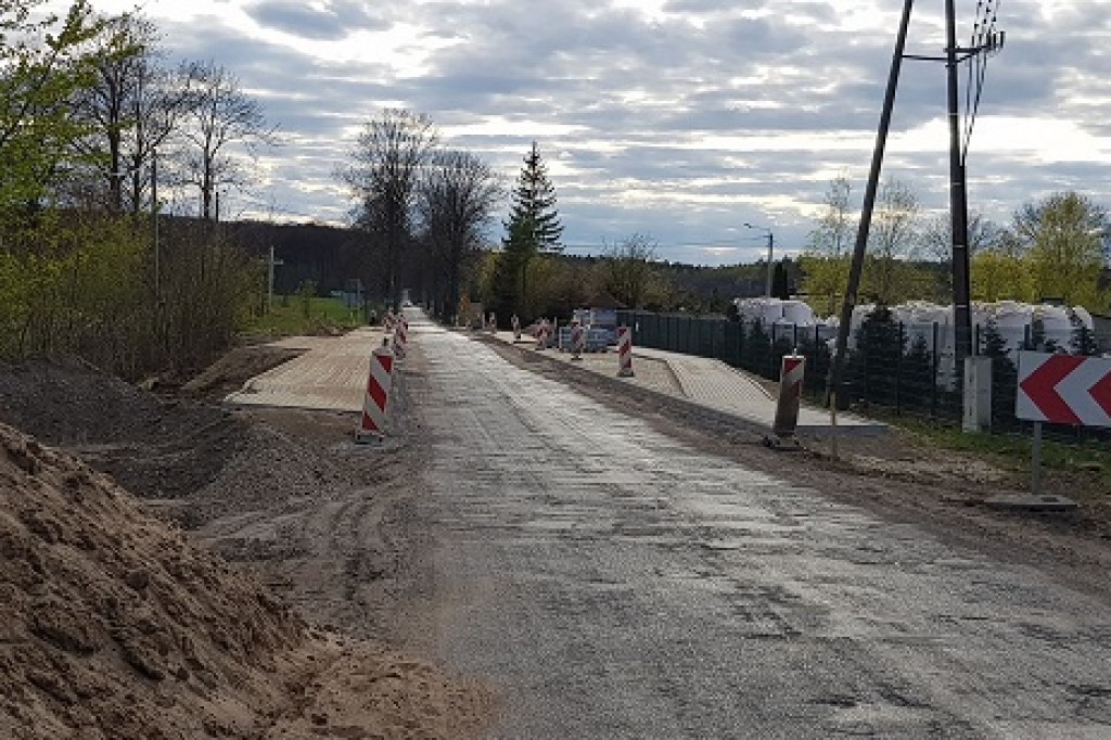 Zapomniane drogi i inwestycje powiatowe