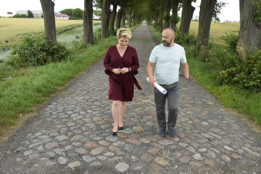 Zapomniane drogi i inwestycje powiatowe