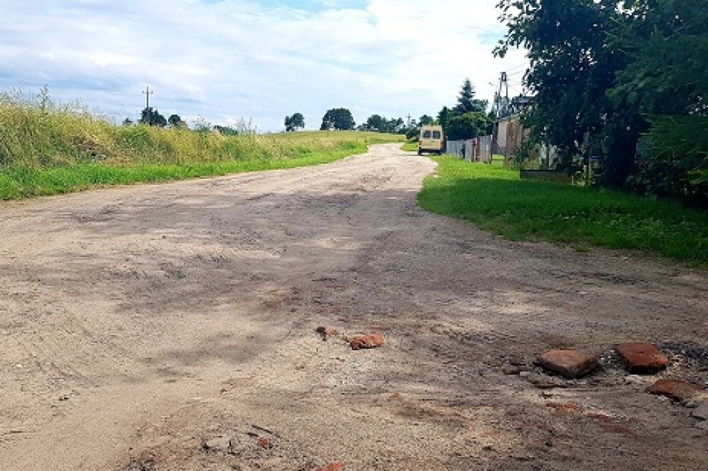 Zapomniane drogi i inwestycje powiatowe