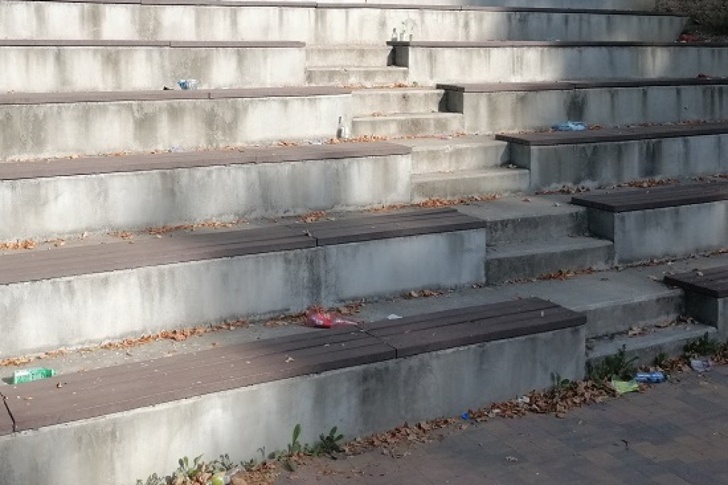 Park a może już śmietnisko?