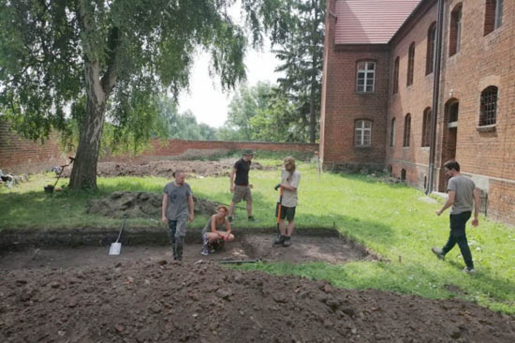 Archelodzy wrócili na zamek