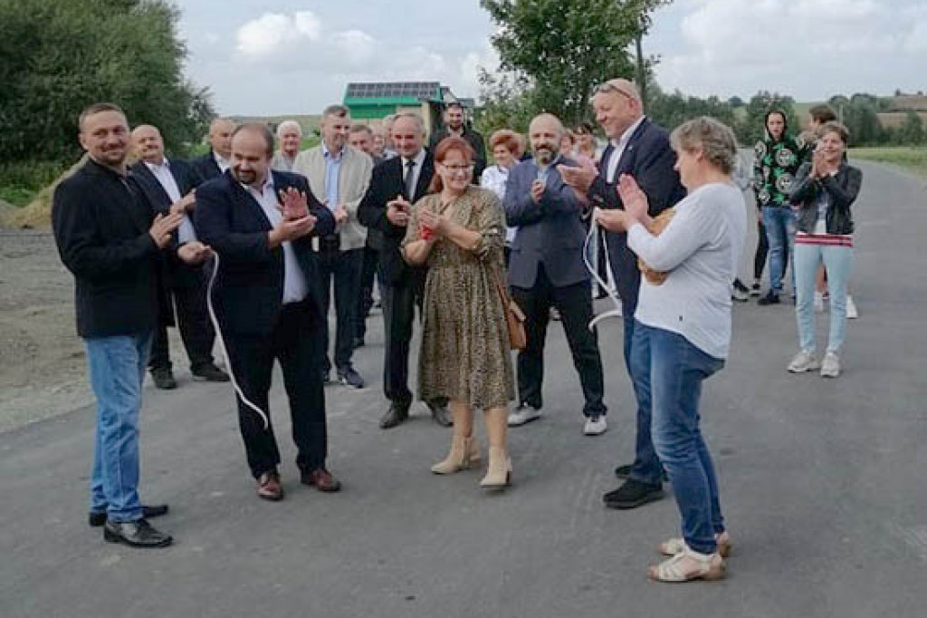 Festyn i otwarcie drogi