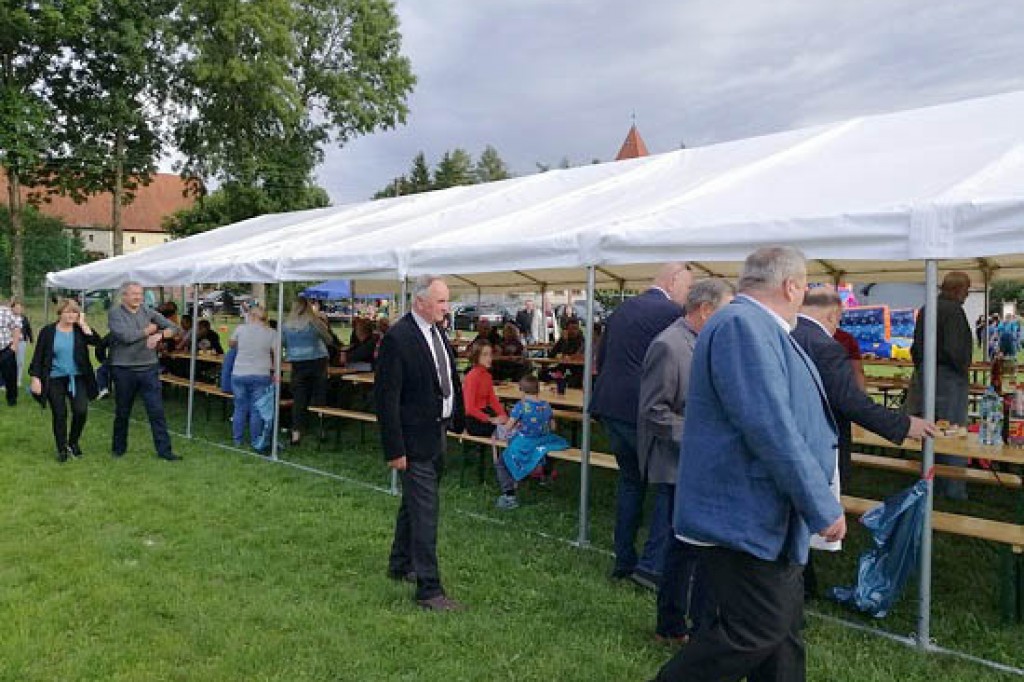 Festyn i otwarcie drogi