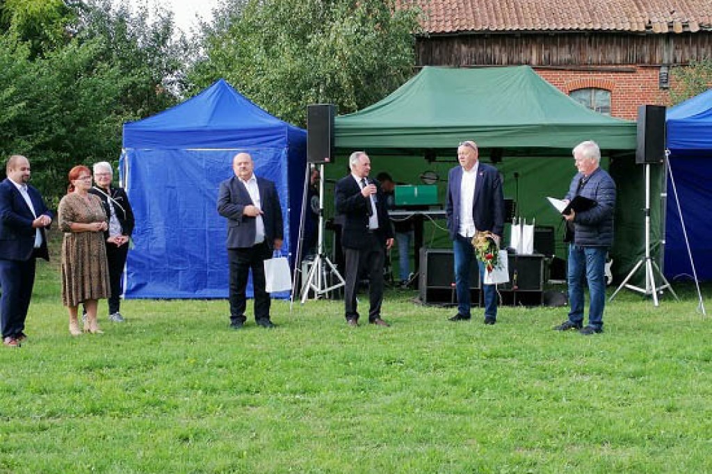 Festyn i otwarcie drogi