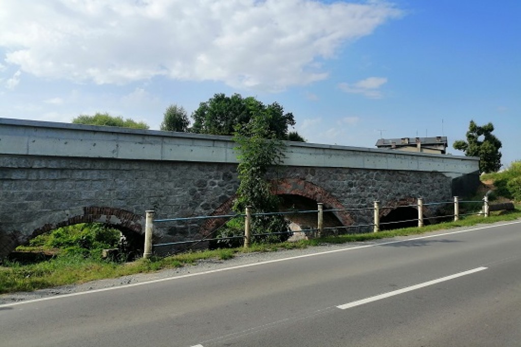 Trwają prace na linii kolejowej nr 207