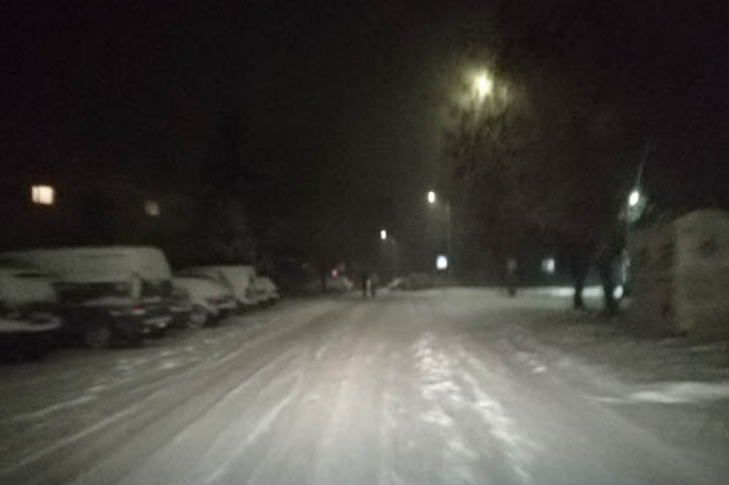 UWAGA- Ślisko na drogach!