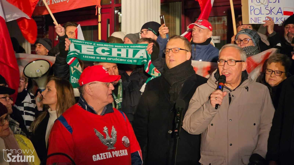 Protest przeciw bezprawnym działaniom rządu KO