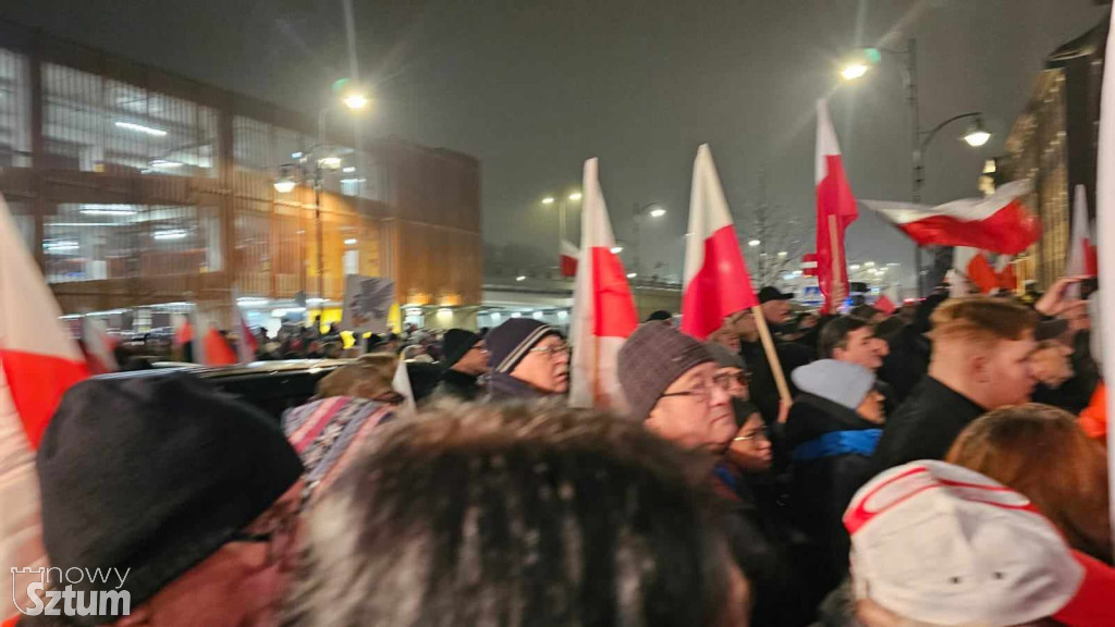 Protest przeciw bezprawnym działaniom rządu KO