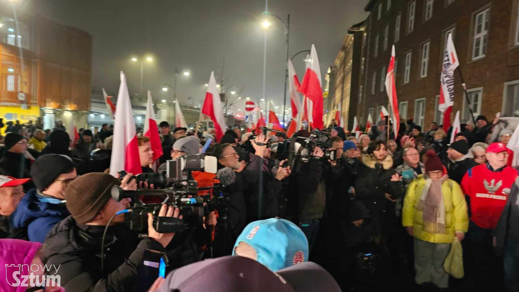 Protest przeciw bezprawnym działaniom rządu KO