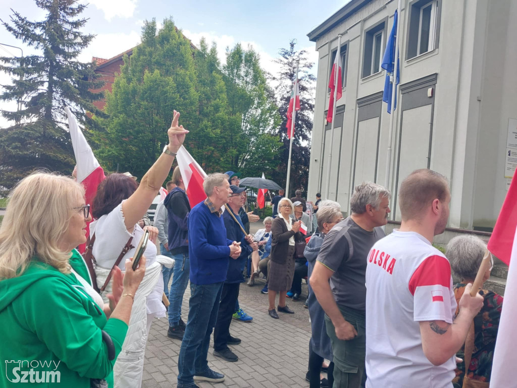 Pikieta przed Starostwem w Sztumie