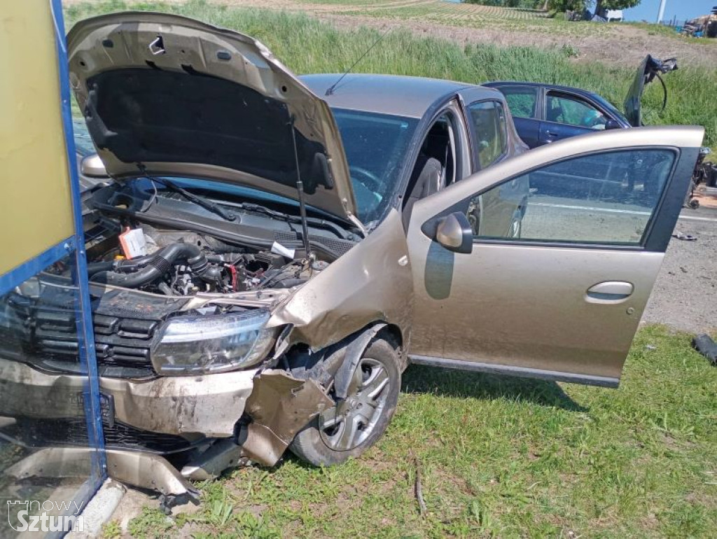 ZDERZENIE TRZECH AUT – POLICJA APELUJE O ROZSĄDEK I OSTROŻNOŚĆ NA DRODZE!