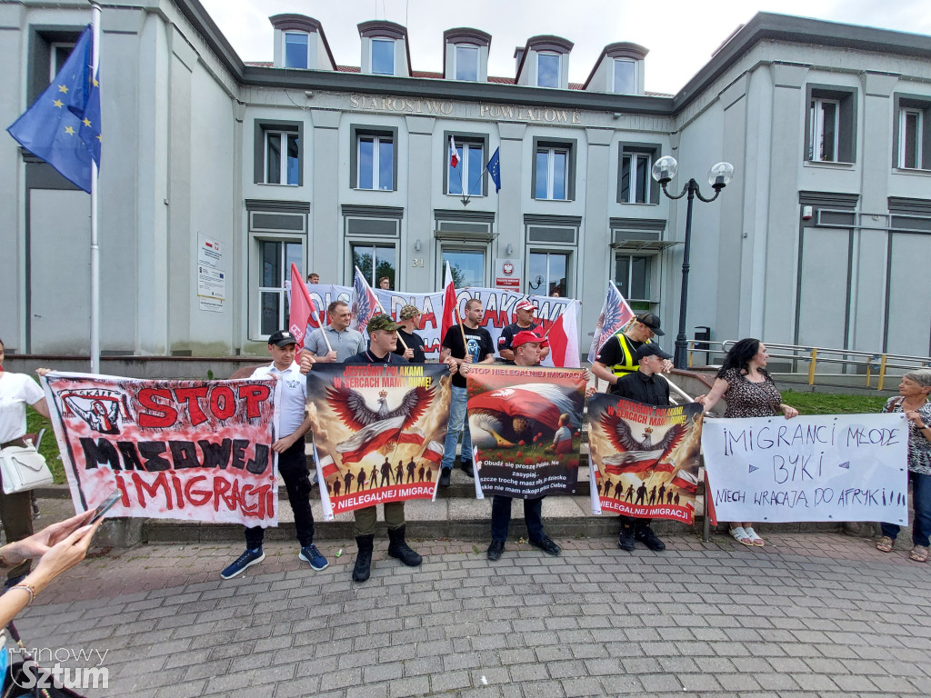 Sztum: Protest przeciwko utworzeniu Centrum Wsparcia Imigrantów