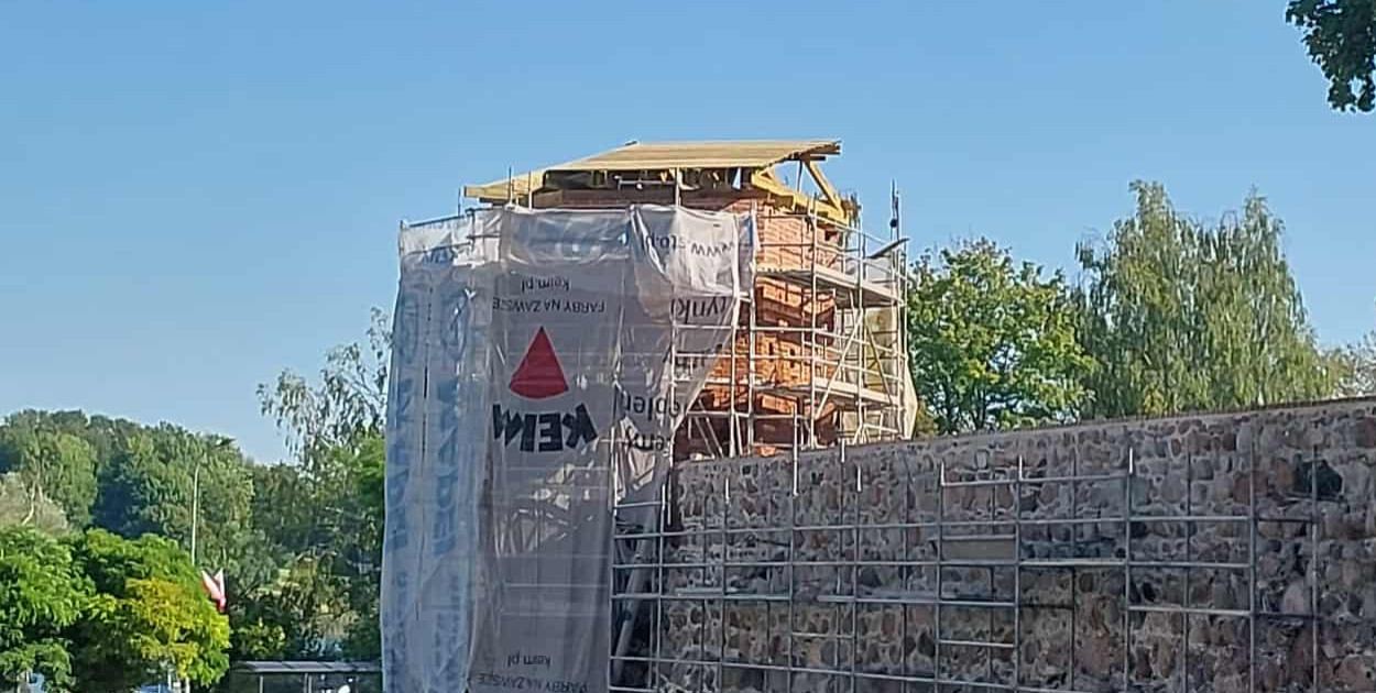 Sztum. Wieża zamkowa nabiera nowego wyglądu