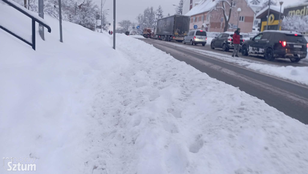 Sztum. Chodniki niebezpieczne dla pieszych. Mieszkańcy są rozżaleni