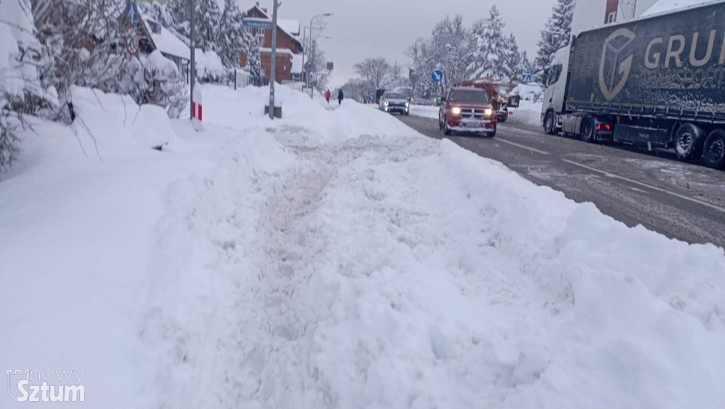Sztum. Chodniki niebezpieczne dla pieszych. Mieszkańcy są rozżaleni