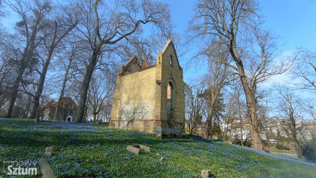 zabytkowej Kaplicy Cmentarnej von Philipsen.