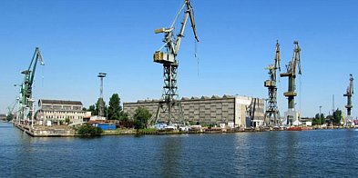 Spadek obrotów w polskich portach. Mocno stracił Gdańsk-11194