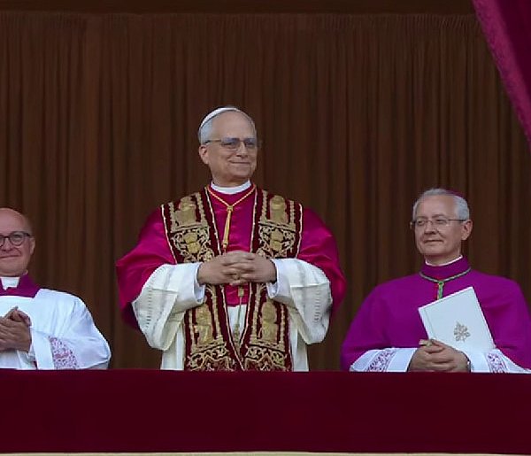 Nowy papież ukazał się światu. Takie przyjął imię!-11323