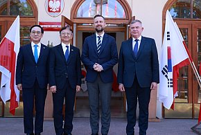 Nowa umowa na czołgi K2 coraz bliżej. "Wzmocnić polski przemysł zbrojeniowy"-11991