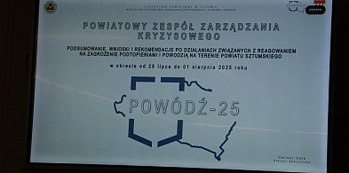 Strażacy robili co mogli, gdy starosta "spał", a deszcz lał się z nieba-12345