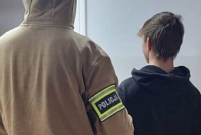 ZATRZYMANIE SPRAWCY KRADZIEŻY PERFUM-13151