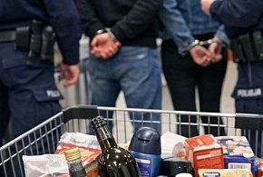Sztum. Robili zakupy ale nie nabijali wszystkich produktów-13801