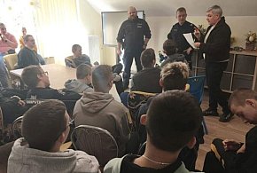 POLICJANCI ODWIEDZILI SPECJALNY OŚRODEK SZKOLNO-WYCHOWAWCZY