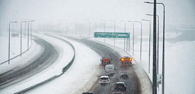 Apel drogowców do kierowców: przepuszczajmy pojazdy odśnieżające